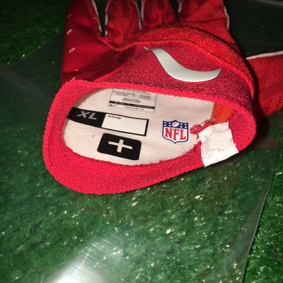 NEW NFL NIKE VAPOR KNIT 4.0 WR FOOTBALL GLOVES MAGNIGRIP+ - Picture 2 of 5